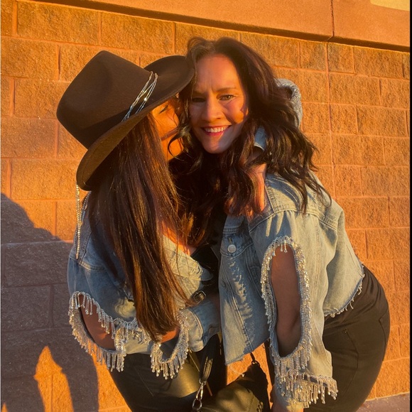 Black rhinestone cowgirl hat - Picture 4 of 6